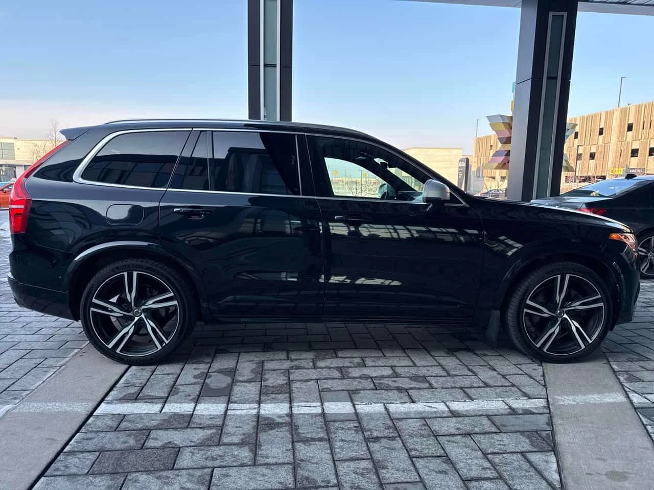 Volvo Xc90 * ОБДУХВАНЕ* BOWERS & WILKINS* 360 КАМЕРИ* ПАНОРАМ - изображение 3