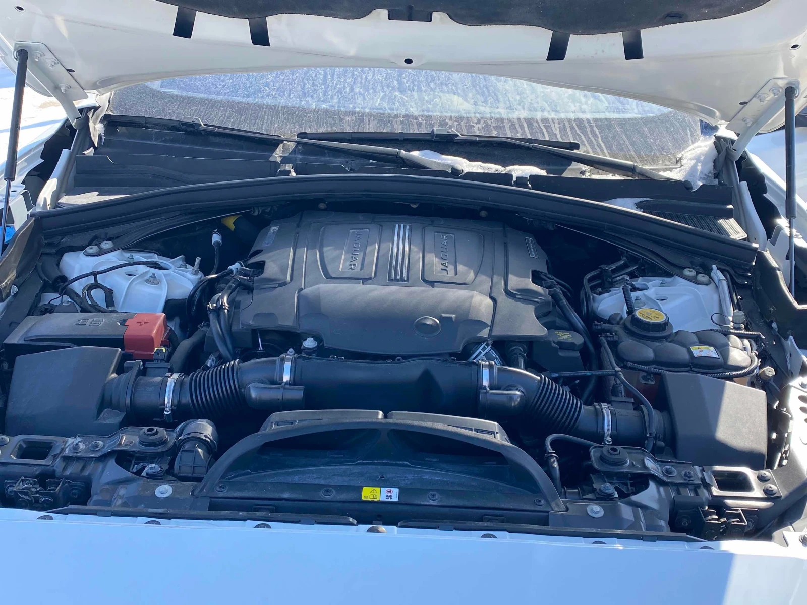 Jaguar F-PACE * * CARFAX * * АВТО КРЕДИТ * * , снимка 6 - Автомобили и джипове - 53977065