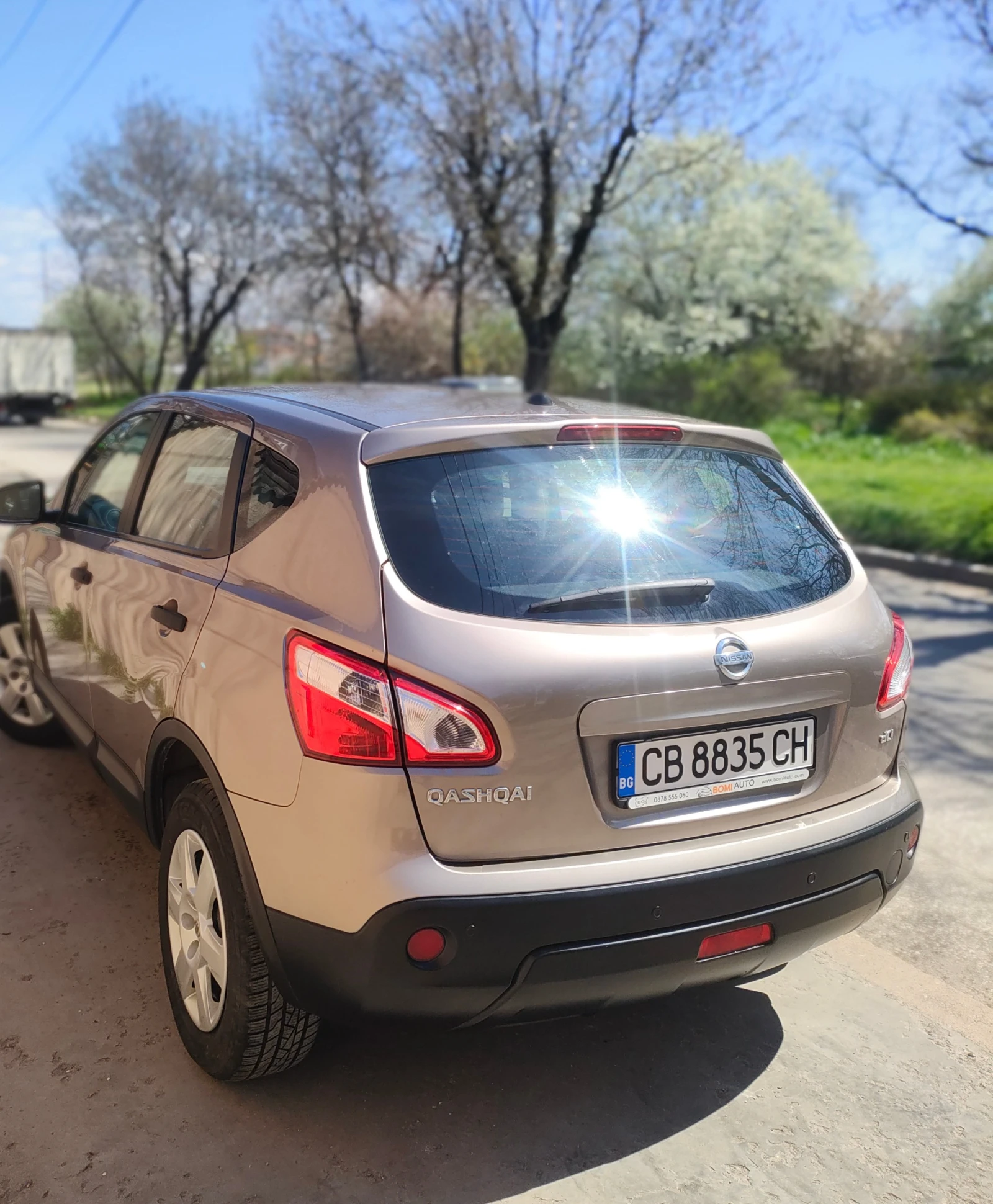 Nissan Qashqai 1.5 DCI, снимка 8 - Автомобили и джипове - 54123353