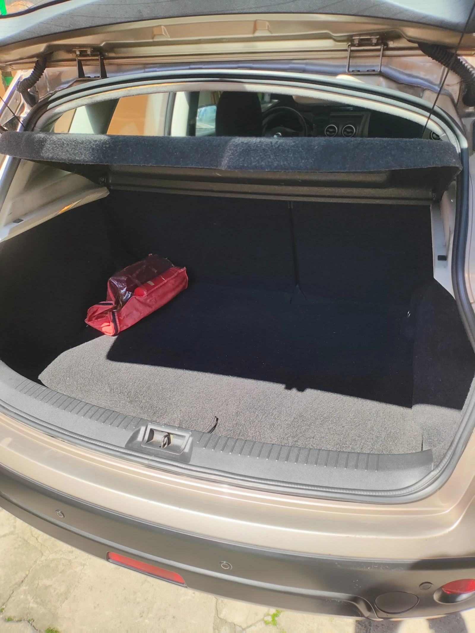 Nissan Qashqai 1.5 DCI, снимка 14 - Автомобили и джипове - 54123353