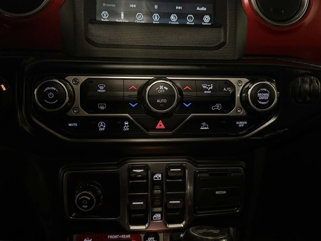 Jeep Wrangler Unlimited Rubicon* AвтоКредит * (ЦЕНА ДО БГ), снимка 13 - Автомобили и джипове - 54429541