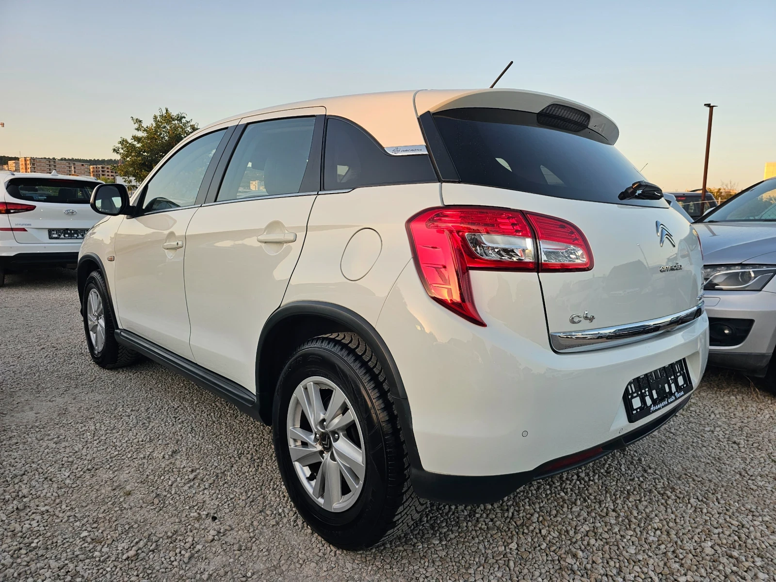 Citroen C4 AIRCROSS 1.6HDI, 4х4 , снимка 6 - Автомобили и джипове - 55082239