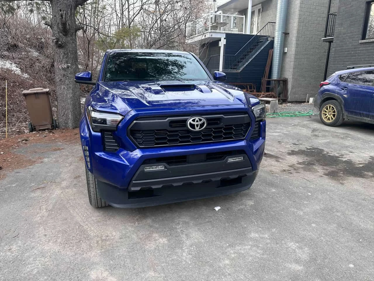 Toyota Tacoma 4x4 Double Cab Manual SB  / CARFAX / АВТОКРЕДИТ, снимка 6 - Автомобили и джипове - 55555257