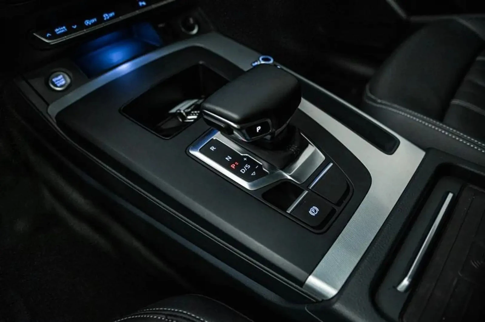 Audi Q5 PROGRESSIV ЦЕНА ДО БЪЛГАРИЯ АВТОКРЕДИТ, снимка 6 - Автомобили и джипове - 55772320