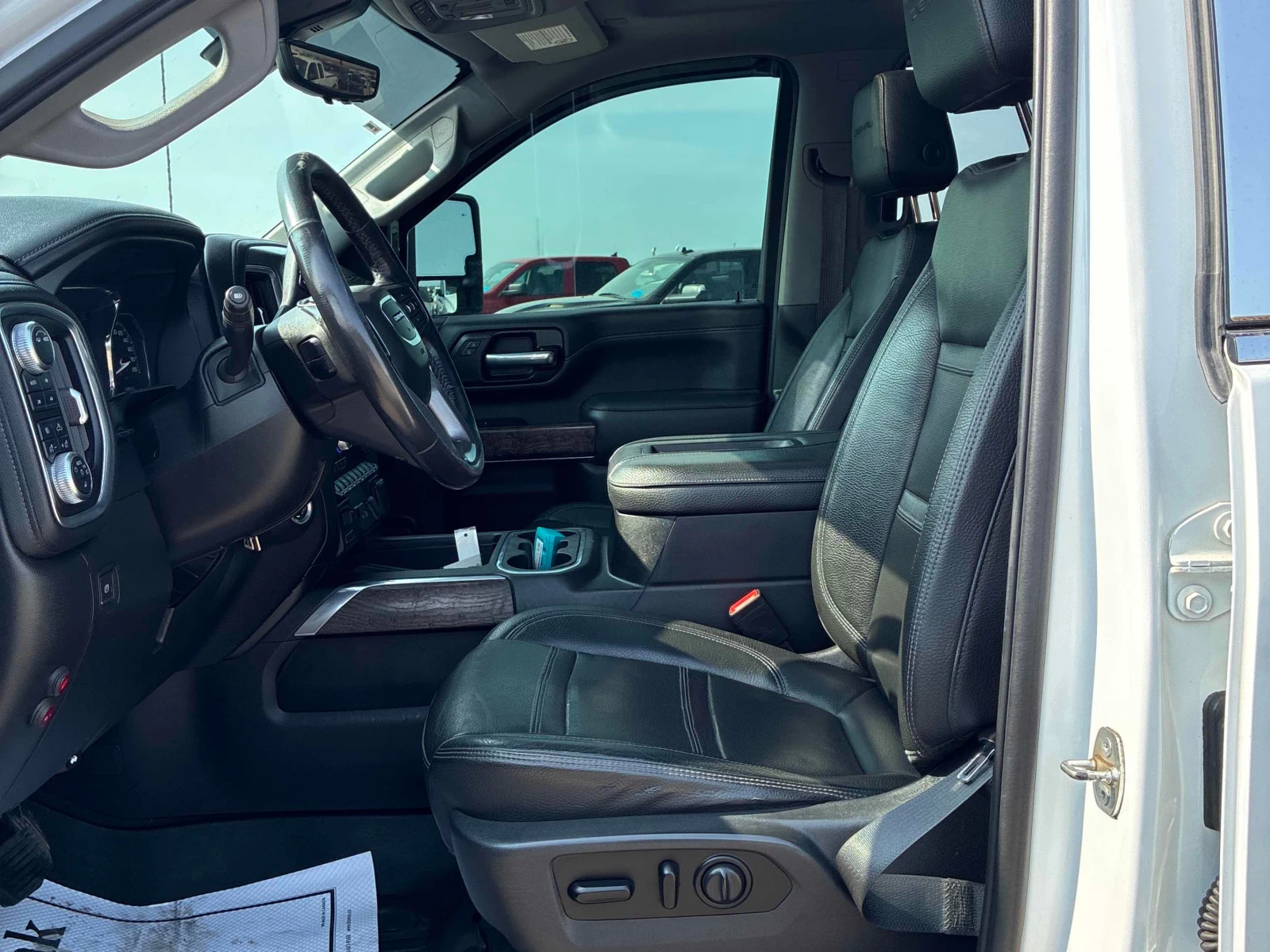 Gmc Sierra  Denali / 360 / DIS / HUD / ОБДУХВАНЕ , снимка 12 - Автомобили и джипове - 55856933