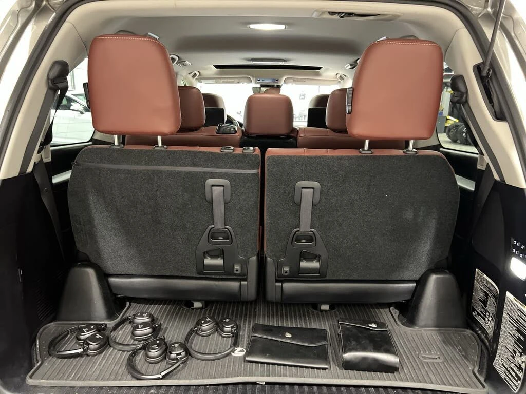Lexus LX 570 MARK LEV* DISTRONIC* ТЕЛЕВИЗОРИ* ОБДУХ* КРАЙНА ЦЕН, снимка 9 - Автомобили и джипове - 56319152