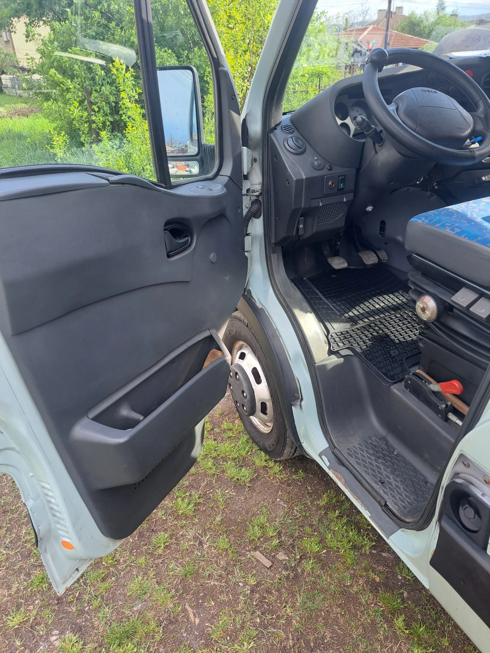 Iveco 35c13 2.8 самосвал с кран В кат. - изображение 6