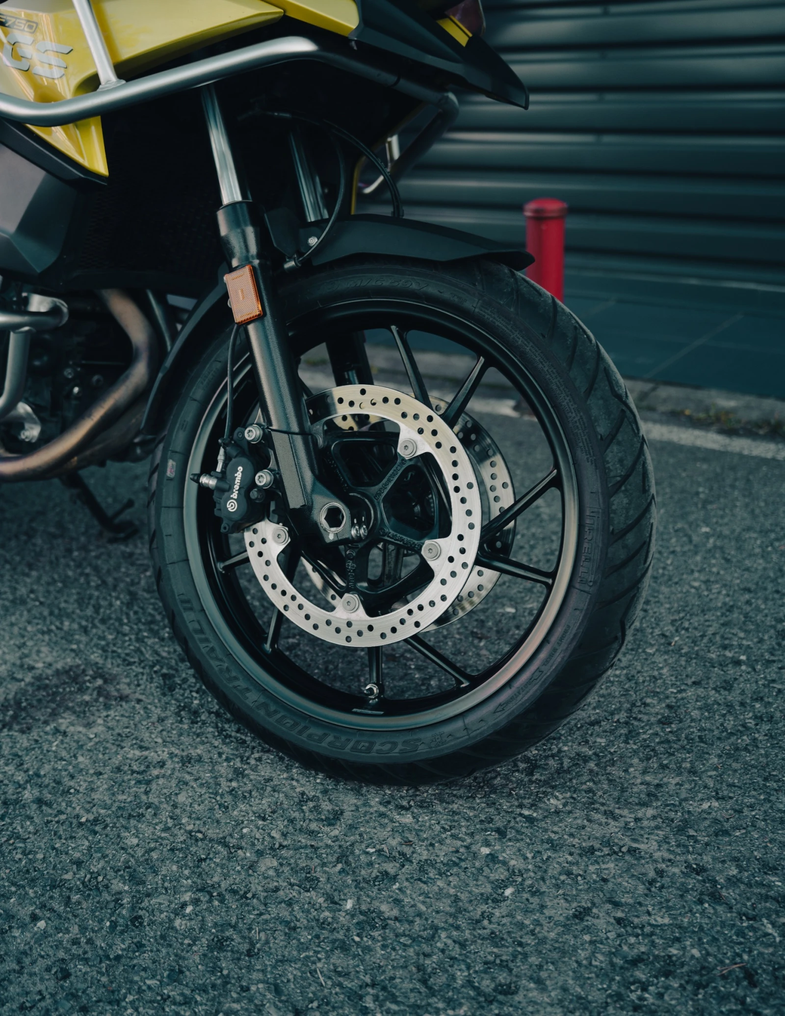 BMW F 750 GS - изображение 8