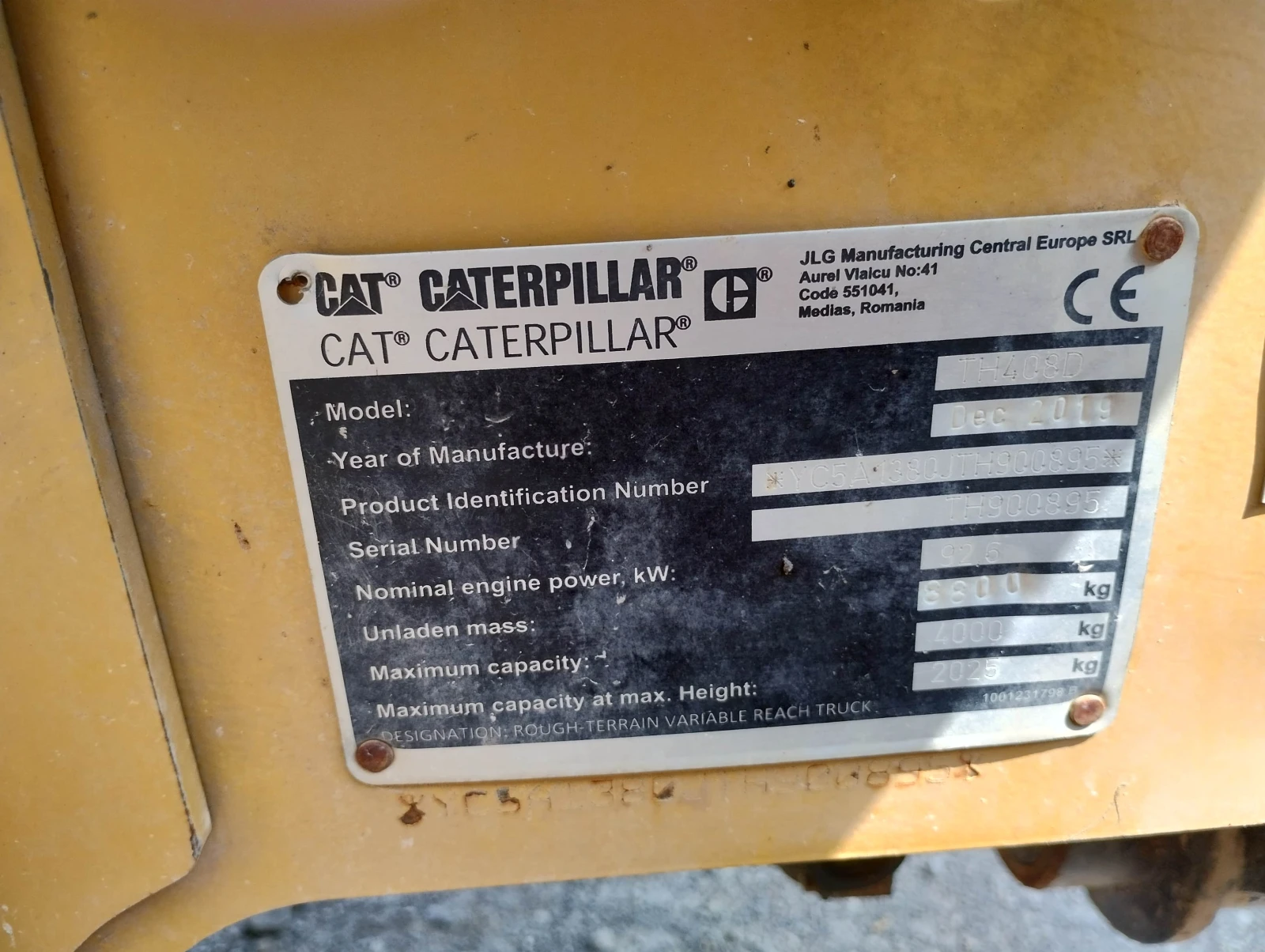 Телескопичен товарач Caterpillar 408D - изображение 6