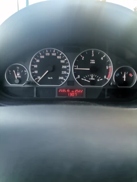 BMW 318 УНИКАТ, снимка 10