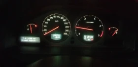 Volvo V70 AWD - 2050 € / 4009.45 лв. - 21274269 8