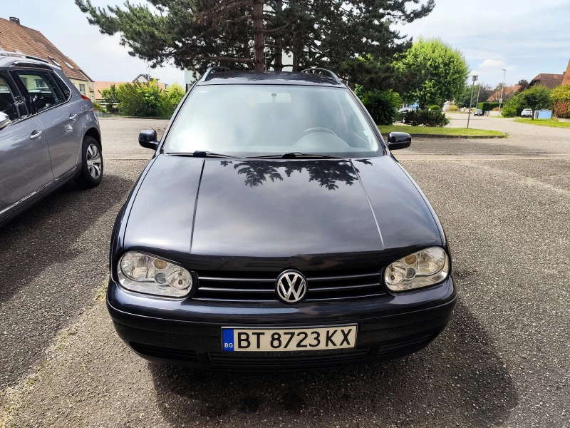 VW Golf 1.6i Variant, снимка 1 - Автомобили и джипове - 47707233