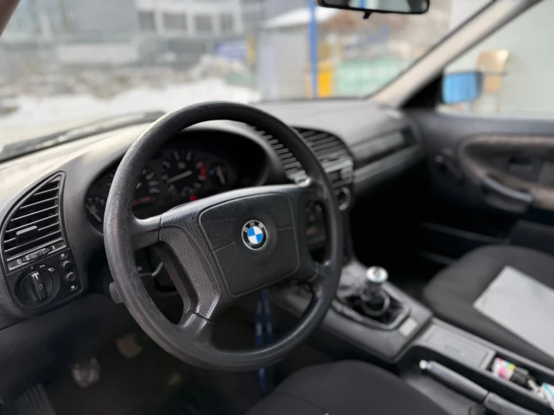 BMW 325 TDS , снимка 6 - Автомобили и джипове - 48630885