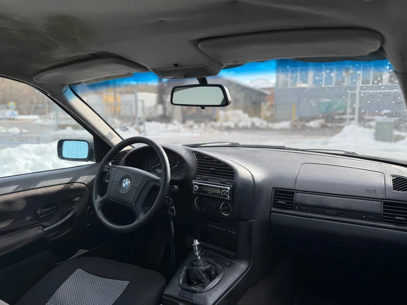 BMW 325 TDS , снимка 4 - Автомобили и джипове - 48630885