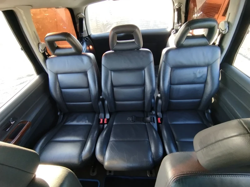 VW Sharan, снимка 7 - Автомобили и джипове - 48730054