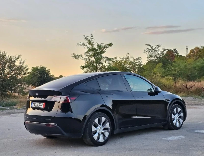 Tesla Model Y 2023 LFP с Гаранция, снимка 5 - Автомобили и джипове - 51371983