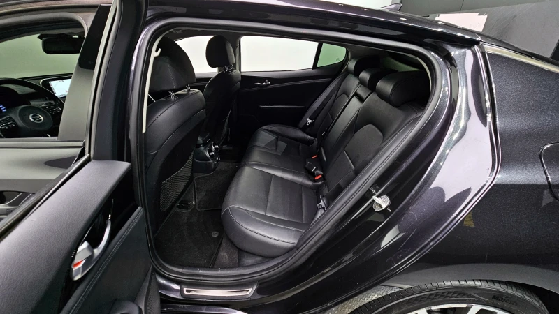 Kia Stinger 2.0T 2WD PLATINUM autogeorge.com, снимка 10 - Автомобили и джипове - 52079525