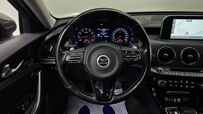 Kia Stinger 2.0T 2WD PLATINUM autogeorge.com, снимка 13 - Автомобили и джипове - 52079525