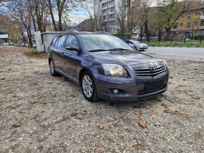 Toyota Avensis 1.8 бензин 129к.с. Навигация, Фейслифт, Климатрони, снимка 3 - Автомобили и джипове - 52593639