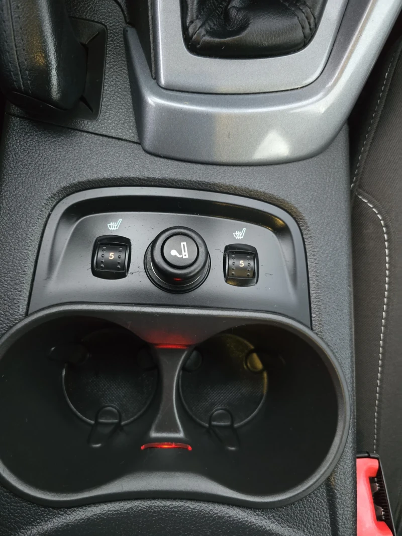 Ford Focus 1.6TDCI TITANIUM , снимка 15 - Автомобили и джипове - 52934058