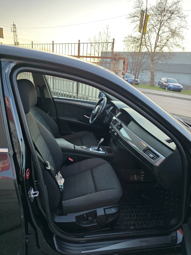 BMW 523 2.5i 190hp, снимка 9 - Автомобили и джипове - 53130618