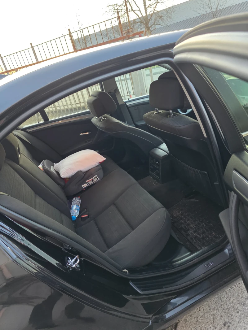 BMW 523 2.5i 190hp, снимка 10 - Автомобили и джипове - 53130618