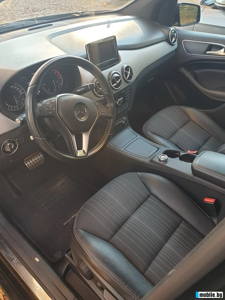 Mercedes-Benz B 180  SPORT, снимка 8 - Автомобили и джипове - 47647796