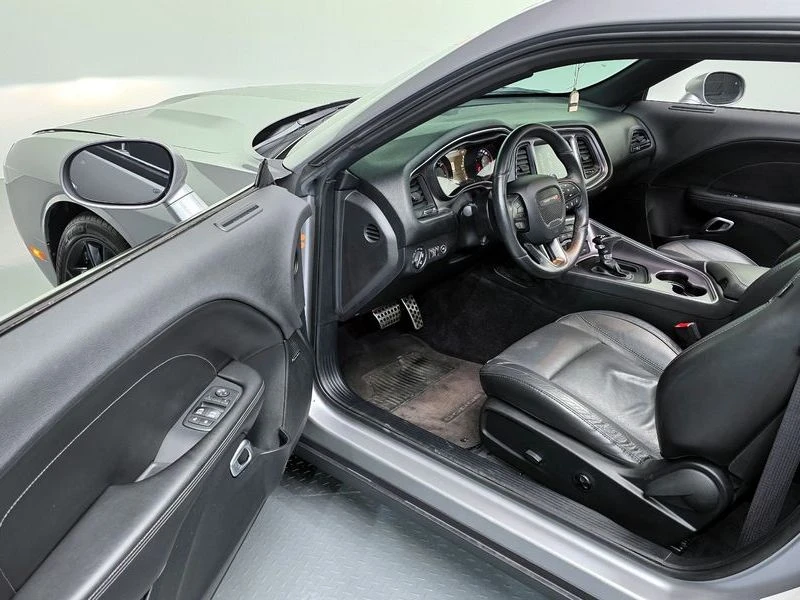 Dodge Challenger 5.7 T Automatic, снимка 10 - Автомобили и джипове - 56003164