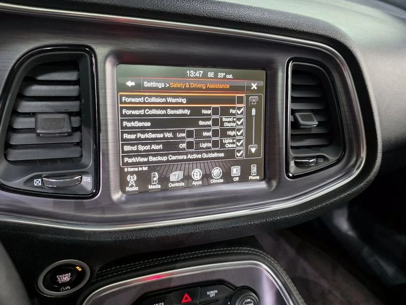 Dodge Challenger 5.7 T Automatic, снимка 13 - Автомобили и джипове - 56003164