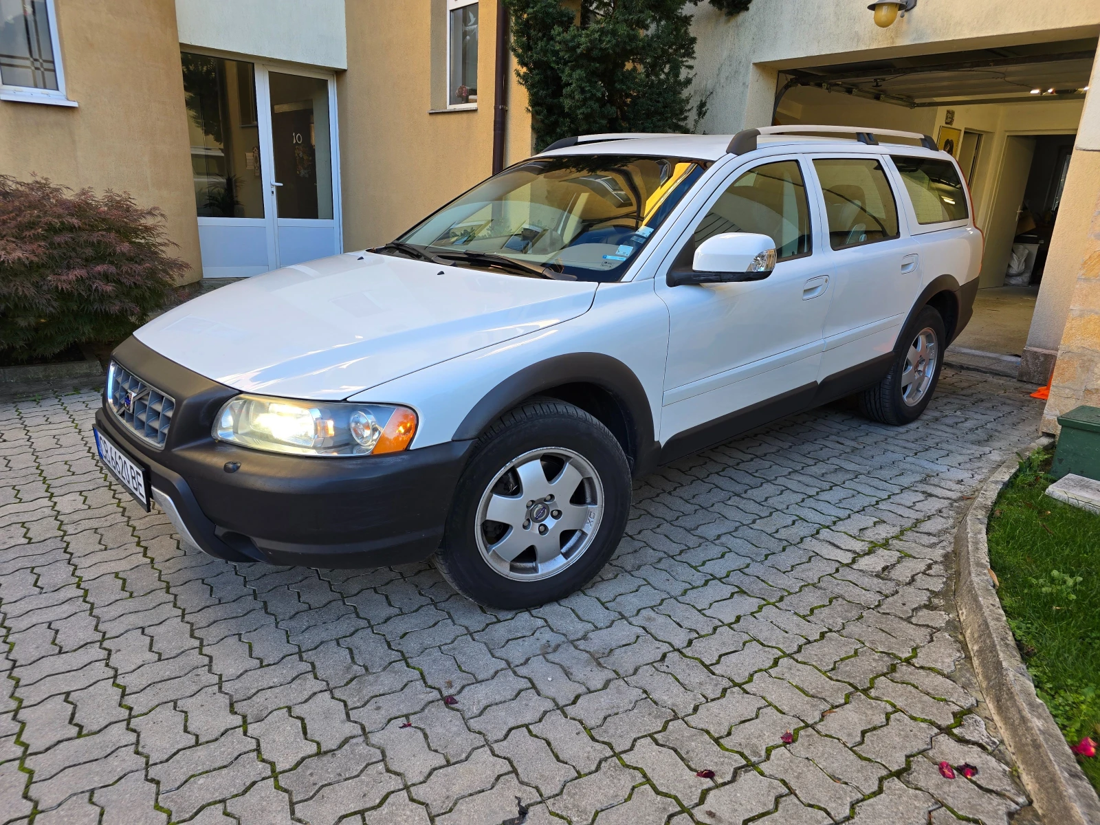 Volvo Xc70 2.4 - изображение 3