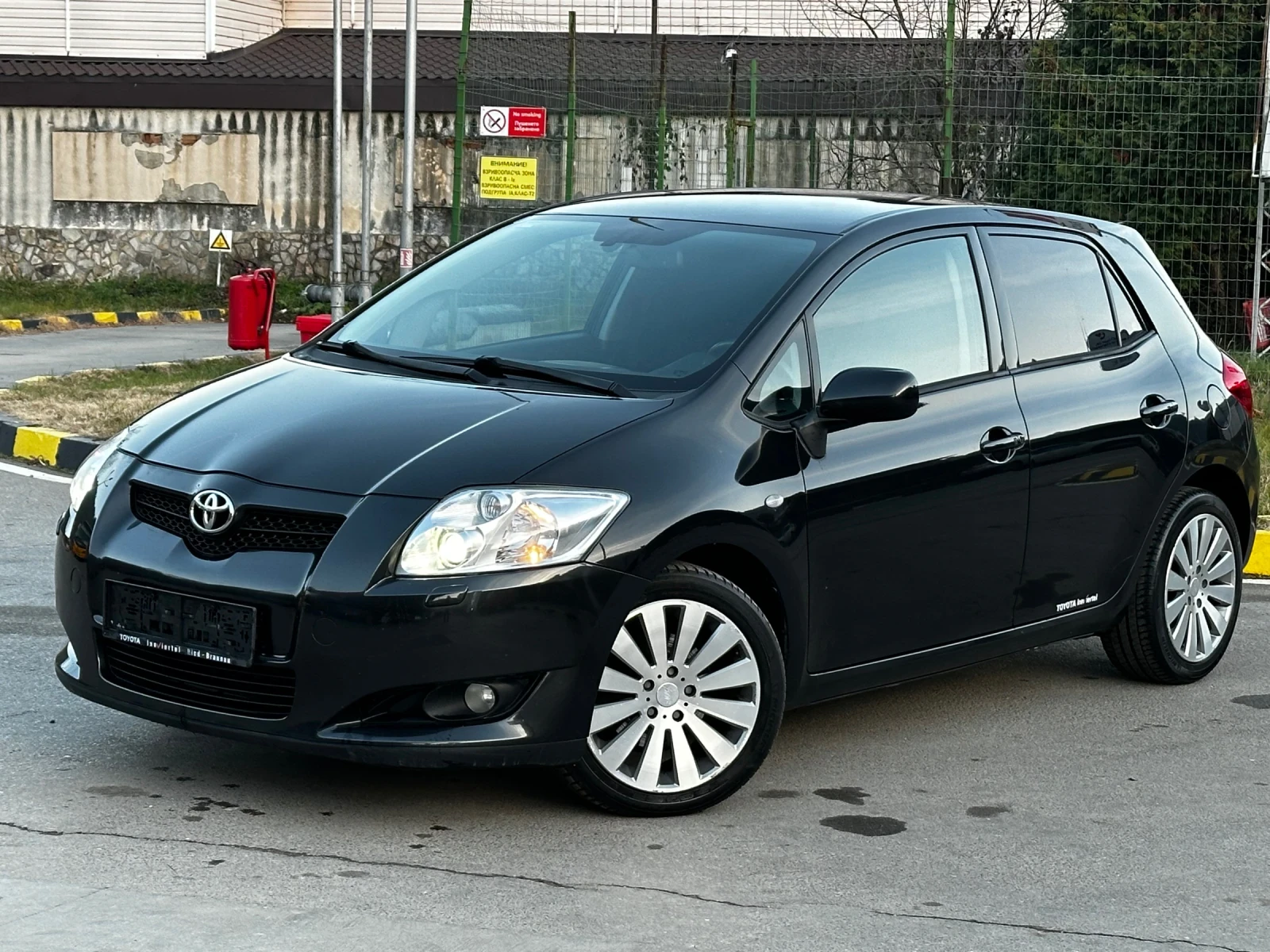 Toyota Auris 2.0d4d FACELIFT/ КСЕНОН | Mobile.bg — изображение 1