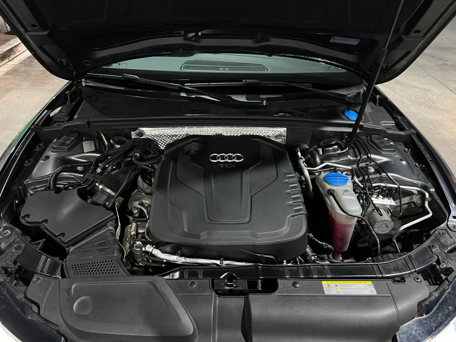 Audi A5 2.0TDI  - изображение 8