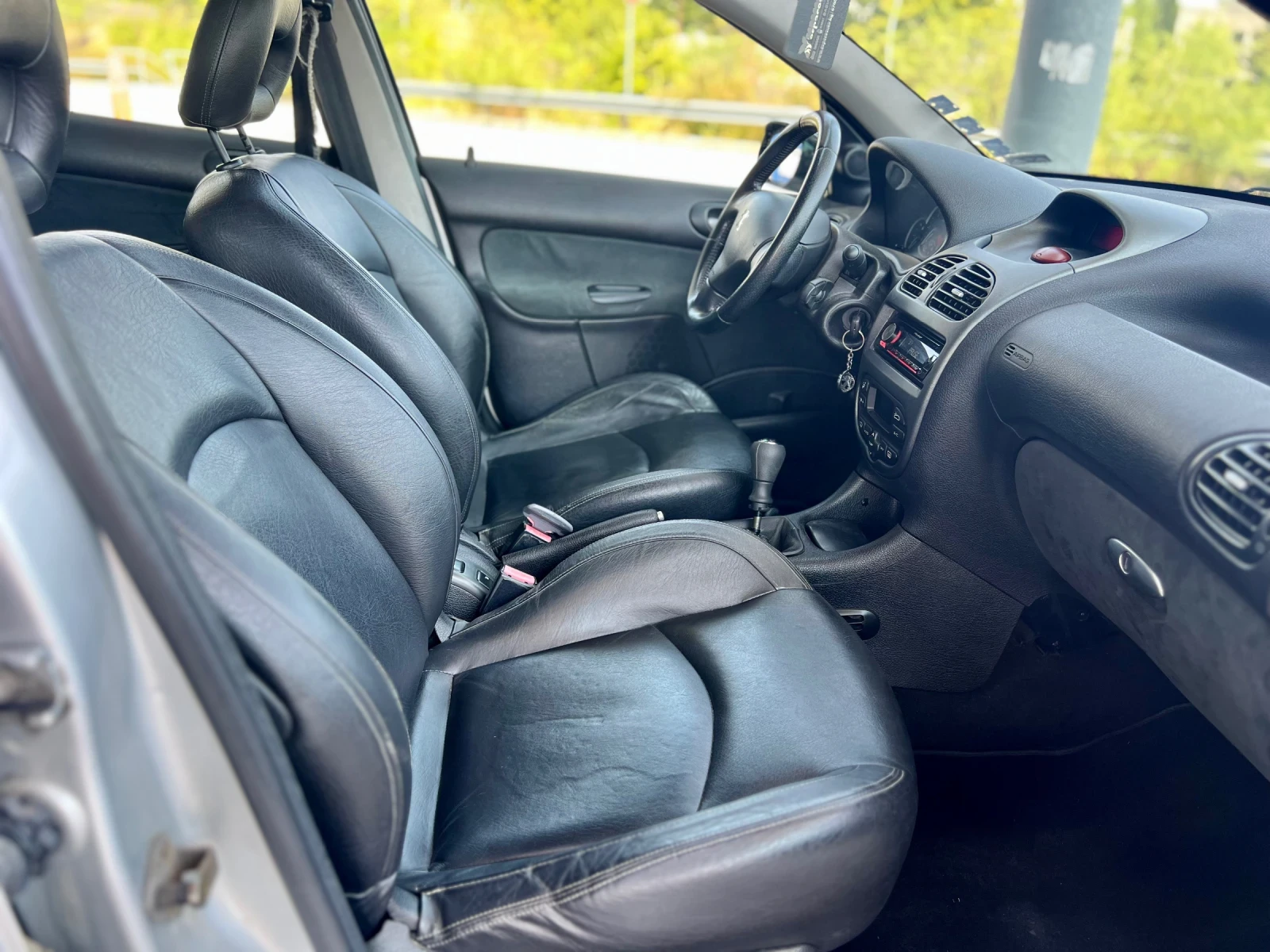 Peugeot 206 1.6 HDi / 110 к.с. - изображение 10