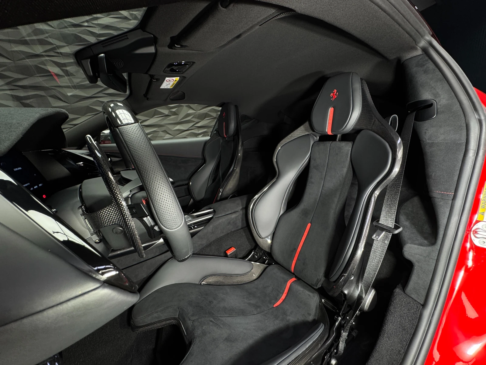 Ferrari 812 Superfast 12 CILINDRI Rosso Corsa CARBON - изображение 7