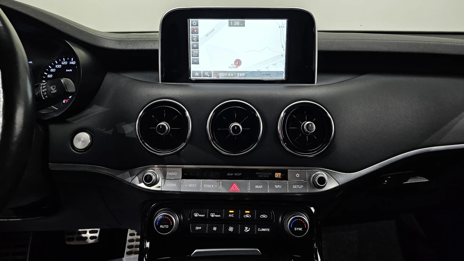 Kia Stinger 2.0T 2WD PLATINUM | Mobile.bg   15