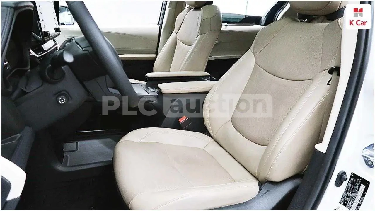 Toyota Sienna 2.5  - изображение 4