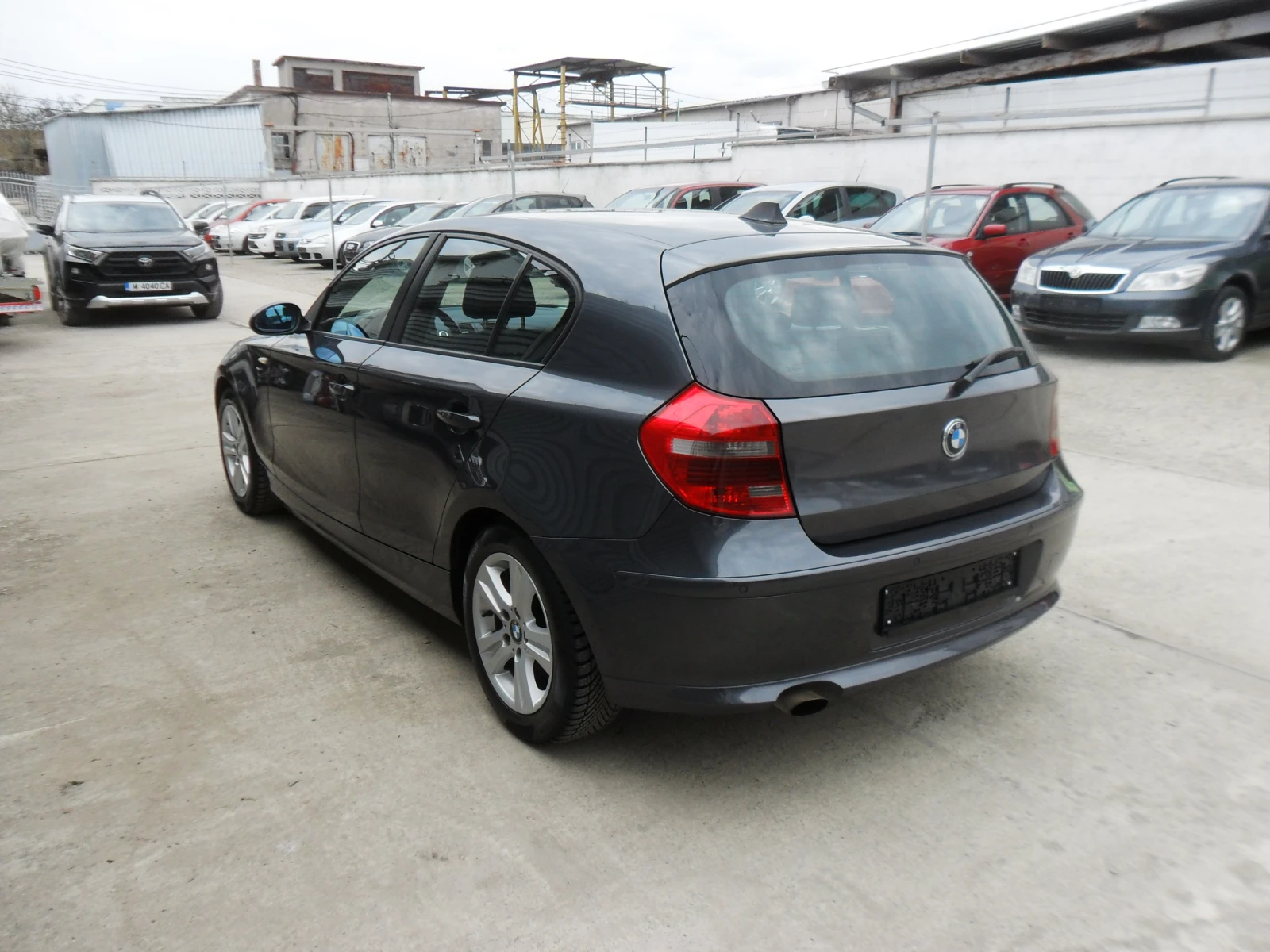 BMW 118 2, 0d-ITALY-FACE-KLIMATRONIK, снимка 9 - Автомобили и джипове - 53916231