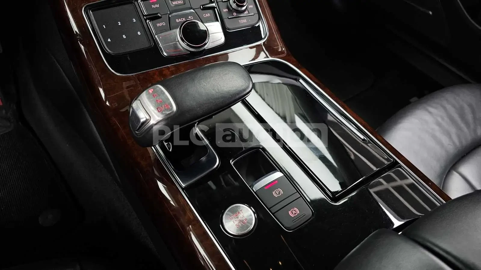 Audi A8, снимка 9 - Автомобили и джипове - 54141371