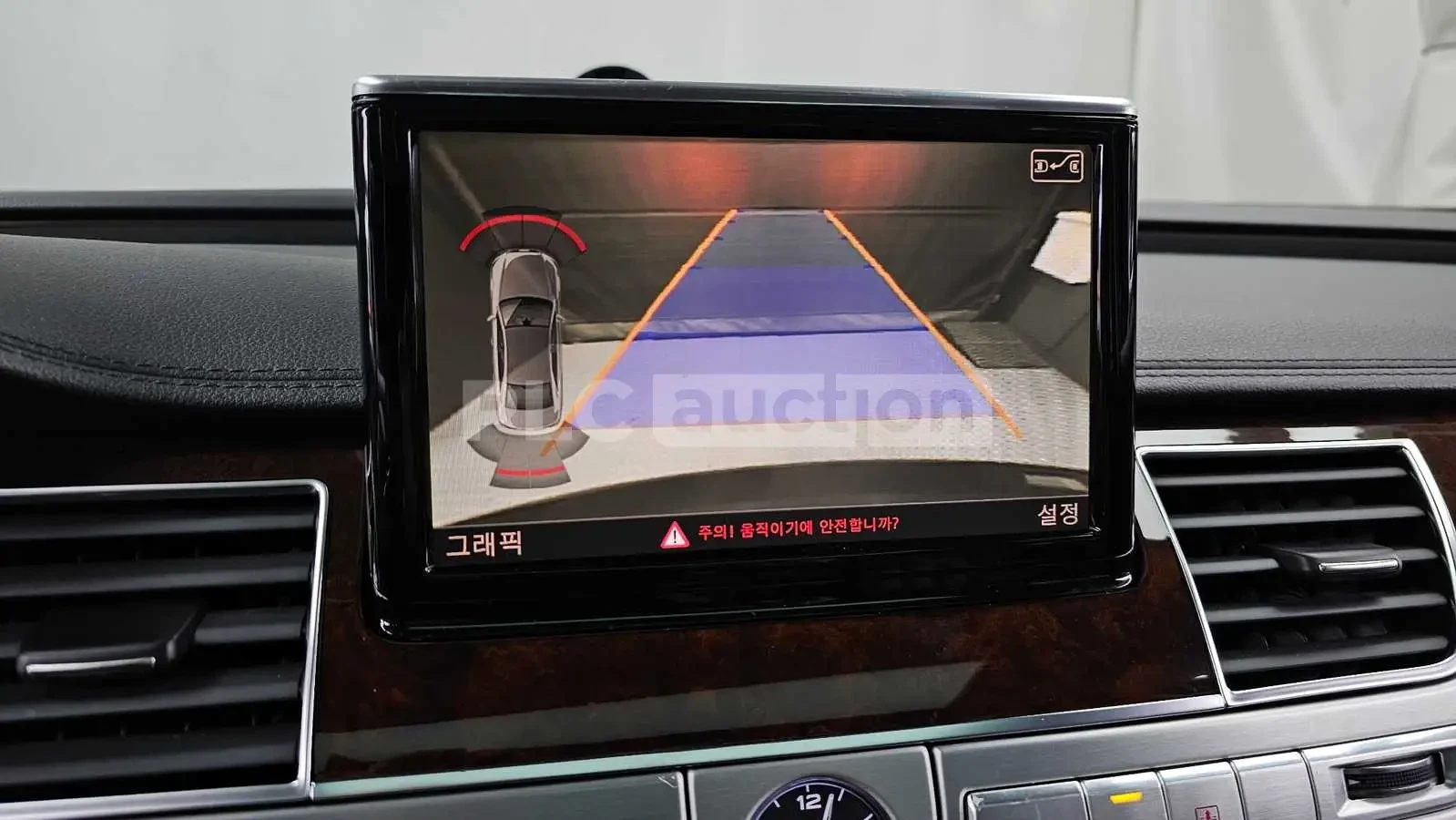 Audi A8, снимка 15 - Автомобили и джипове - 54141371