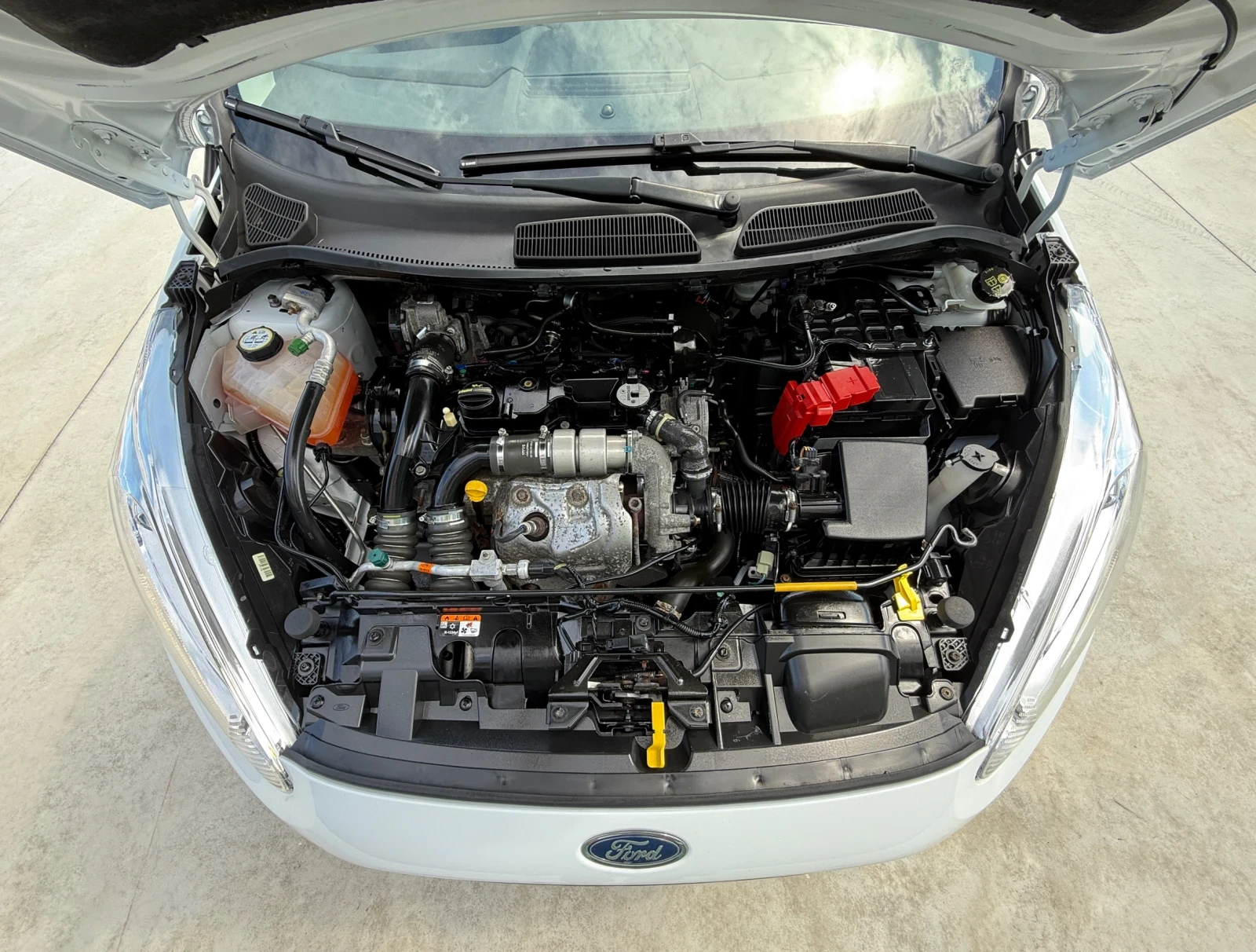 Ford Fiesta 1.5TDCi, Titanium, LED, * 117 000км* COC, KTEO OK!, снимка 13 - Автомобили и джипове - 54528603