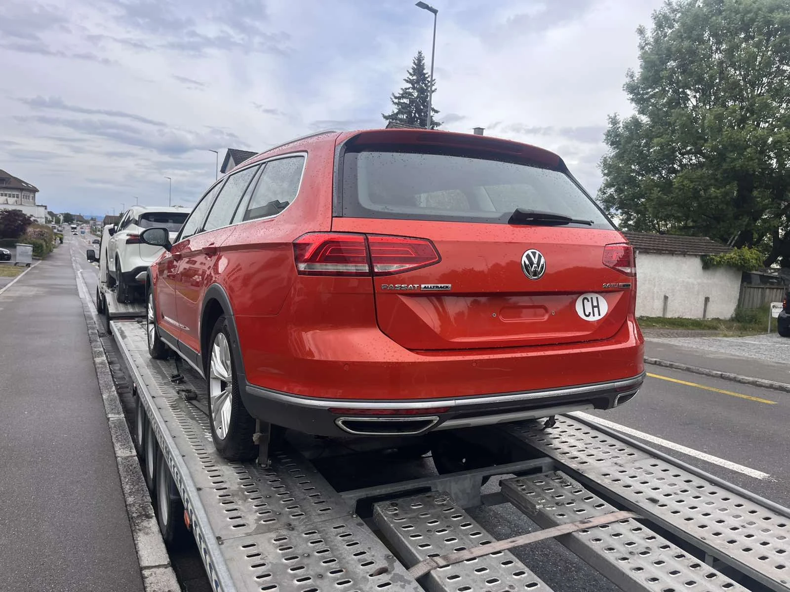 VW Alltrack 2.0 TDI 190 k.c Highline Швейцария, снимка 3 - Автомобили и джипове - 54629683