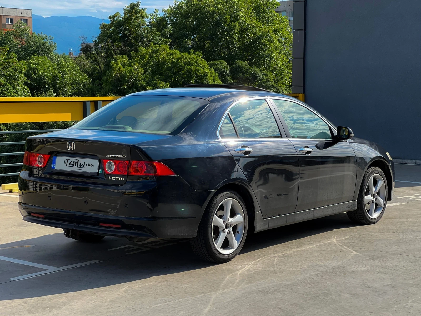 Honda Accord Executive Facelift!!!, снимка 5 - Автомобили и джипове - 54893709