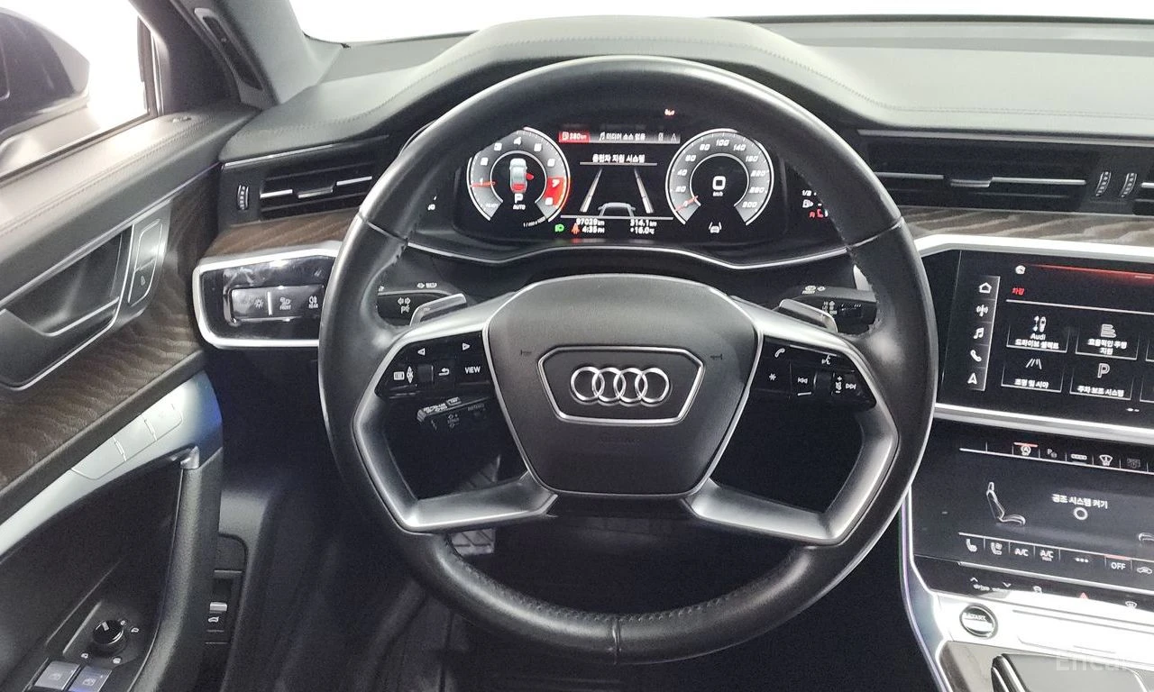 Audi A6 ОБДУХВАНЕ * 360 КАМЕРА * ПАНО * АВТОКРЕДИТ, снимка 15 - Автомобили и джипове - 55155705