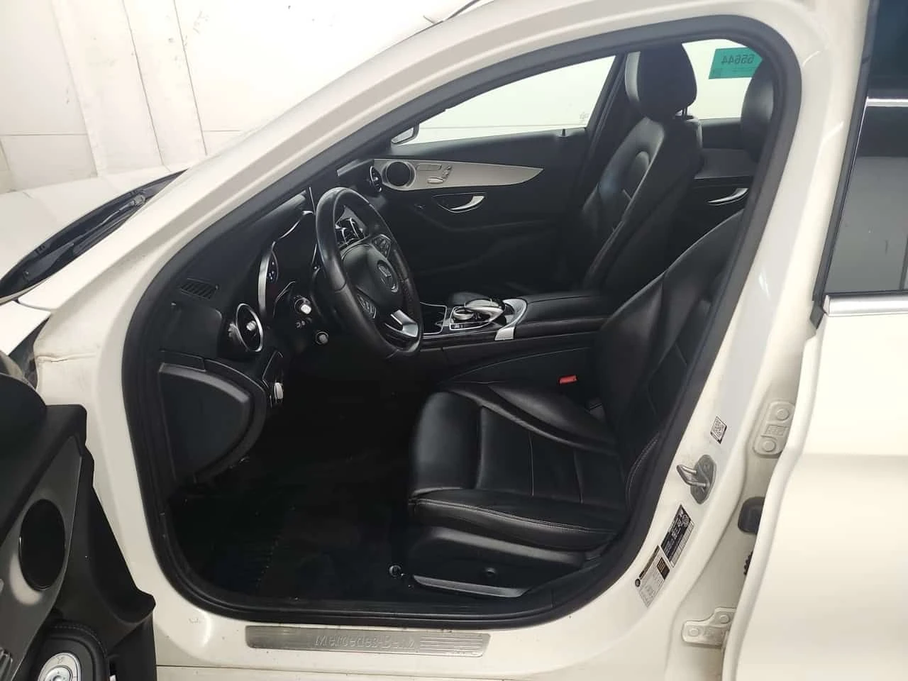 Mercedes-Benz C 300 * ПОДГРЕВ * ПАНОРАМА * ПРЕДСТАВИТЕЛСТВО, снимка 9 - Автомобили и джипове - 55194008