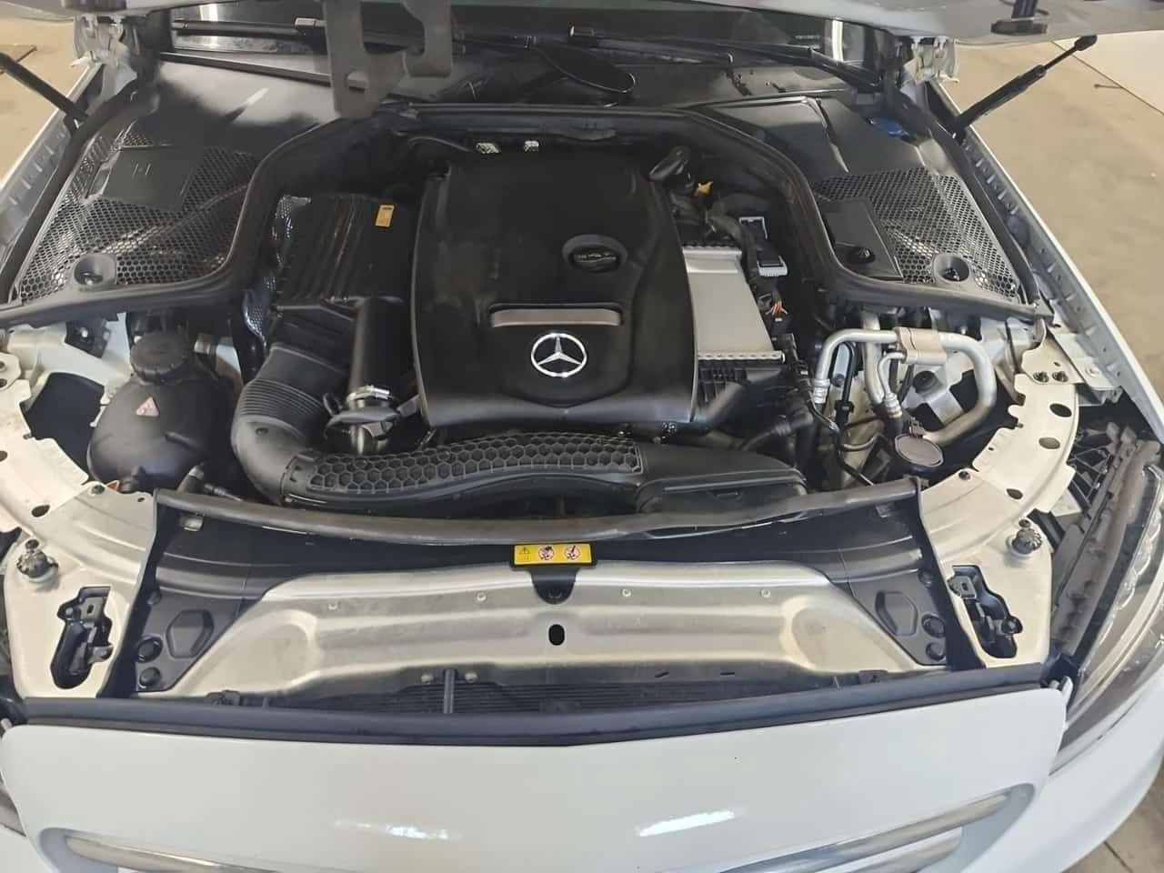Mercedes-Benz C 300 * ПОДГРЕВ * ПАНОРАМА * ПРЕДСТАВИТЕЛСТВО, снимка 17 - Автомобили и джипове - 55194008