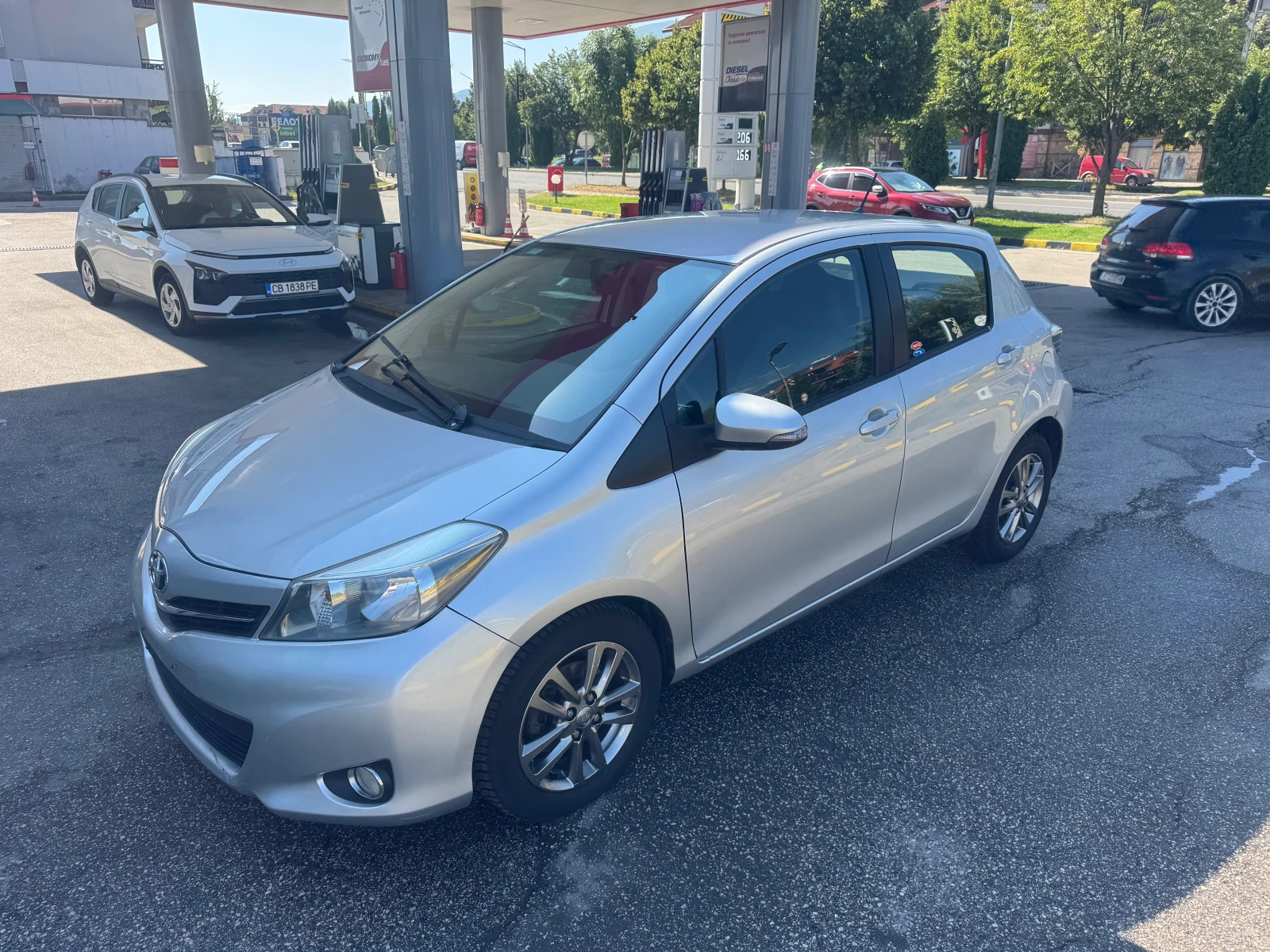 Toyota Yaris, снимка 7 - Автомобили и джипове - 55625341