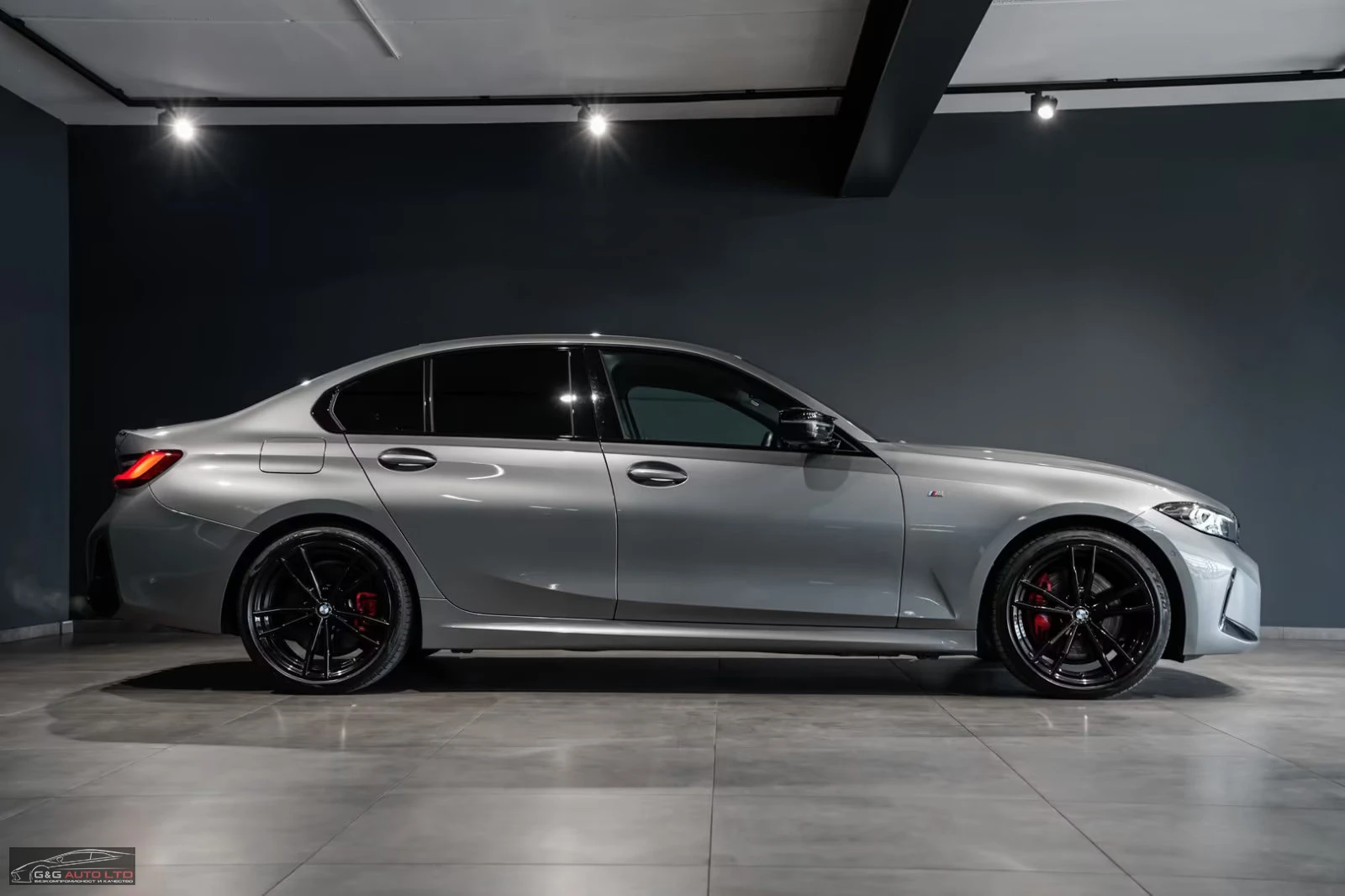 BMW 340 xDRIVE/374HP/H&K/CARBON/CAM/KLESS/770z, снимка 5 - Автомобили и джипове - 55666158