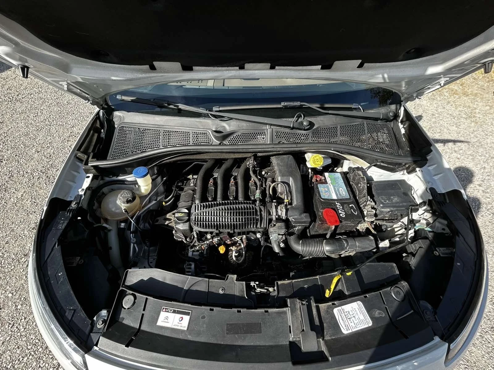 Citroen C4 Cactus 1.2 airbump, снимка 8 - Автомобили и джипове - 55953934
