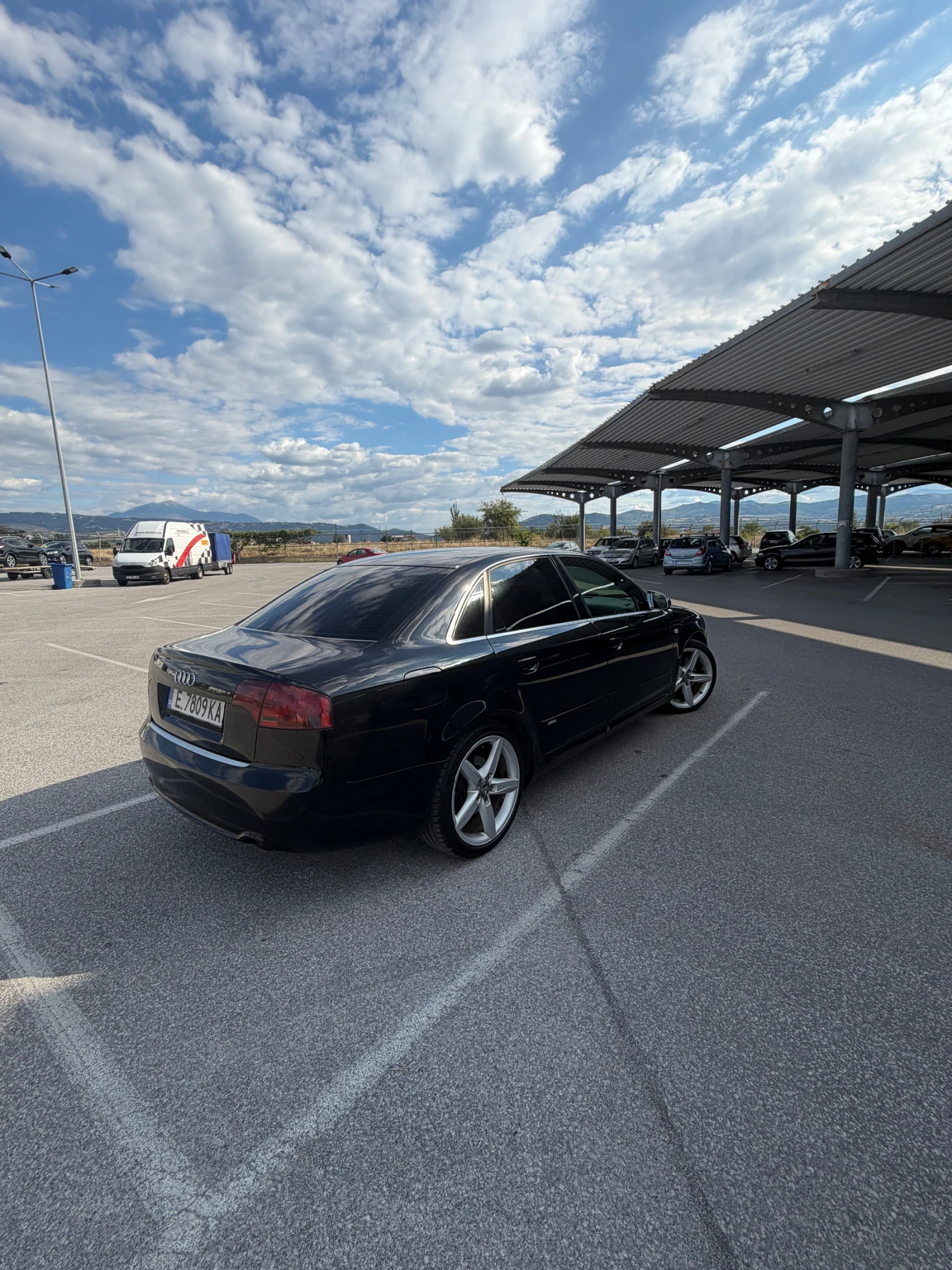Audi A4, снимка 5 - Автомобили и джипове - 56105346