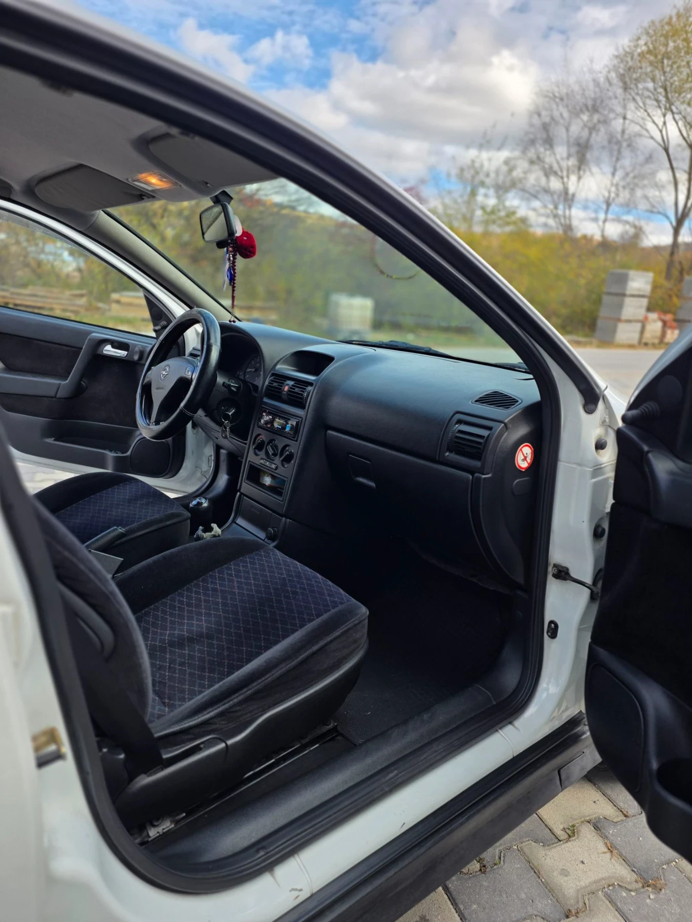 Opel Astra, снимка 13 - Автомобили и джипове - 56721422